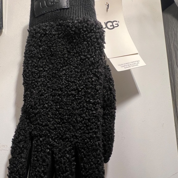 UGG Women's Knit Cuff Sherpa Lined Glove | NWT | Touch Screen Compatible - Picture 7 of 7